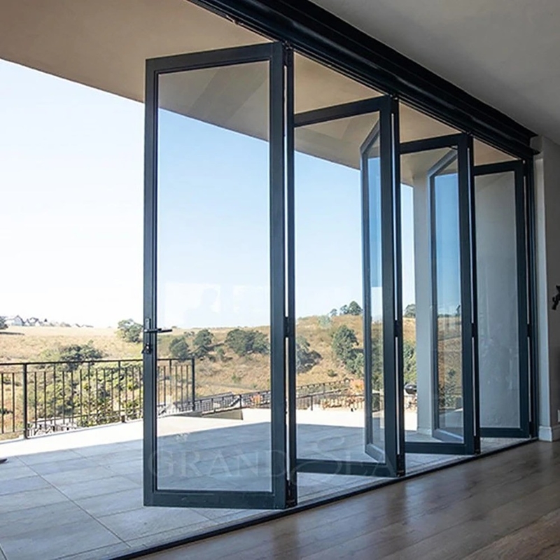 1.4mm πάχος τοίχου Αλουμινίου γυαλί Patio Ακορντεόν πόρτα για σύγχρονη λύση ασφαλείας