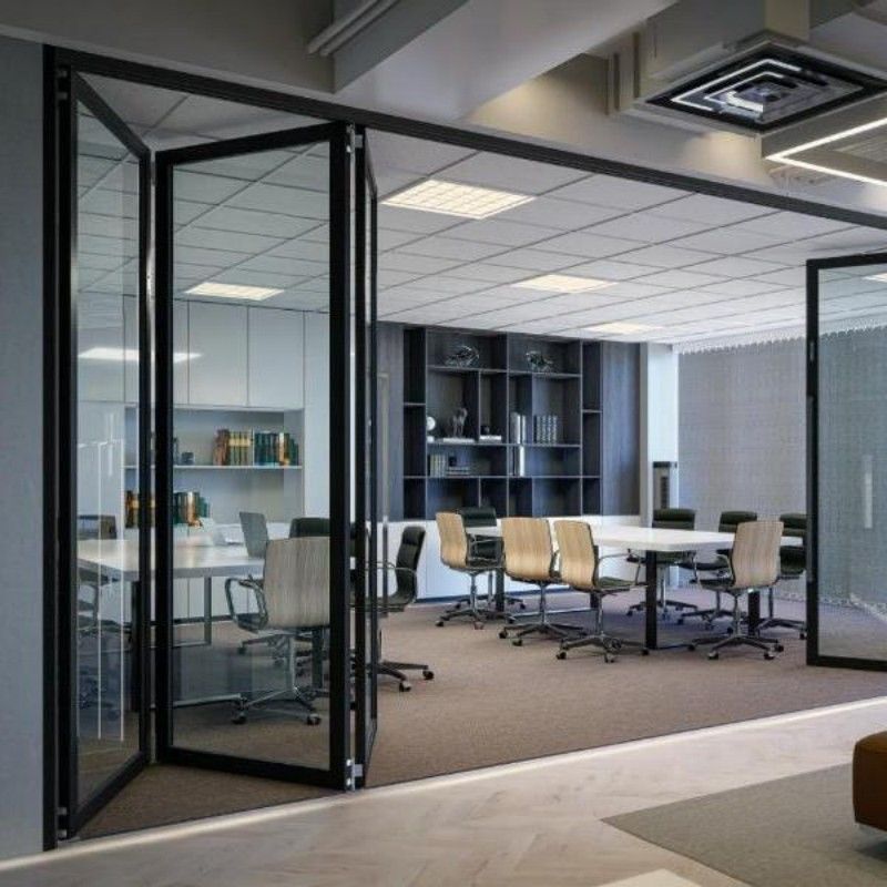 Υψηλής ποιότητας αλουμινένιες γυάλινες αλουμινένιες δίπτυχες εξωτερικές πόρτες αίθριου με ανώτερη αντοχή στη διάβρωση