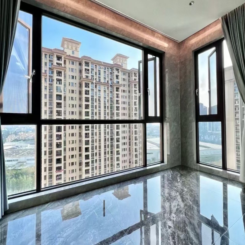 Robust Aluminum Casement Window with Reinforced Frame and Stainless Steel Hinges for Secure Homes