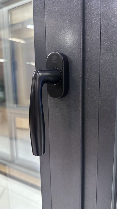 Εγγυημένο από την NFRC σύρσιμο παράθυρο από αλουμίνιο με κράμα 6060 T66 αλουμινίου αεροπορικής ποιότητας και λωρίδα θερμικής διακοπής από νάιλον PA66